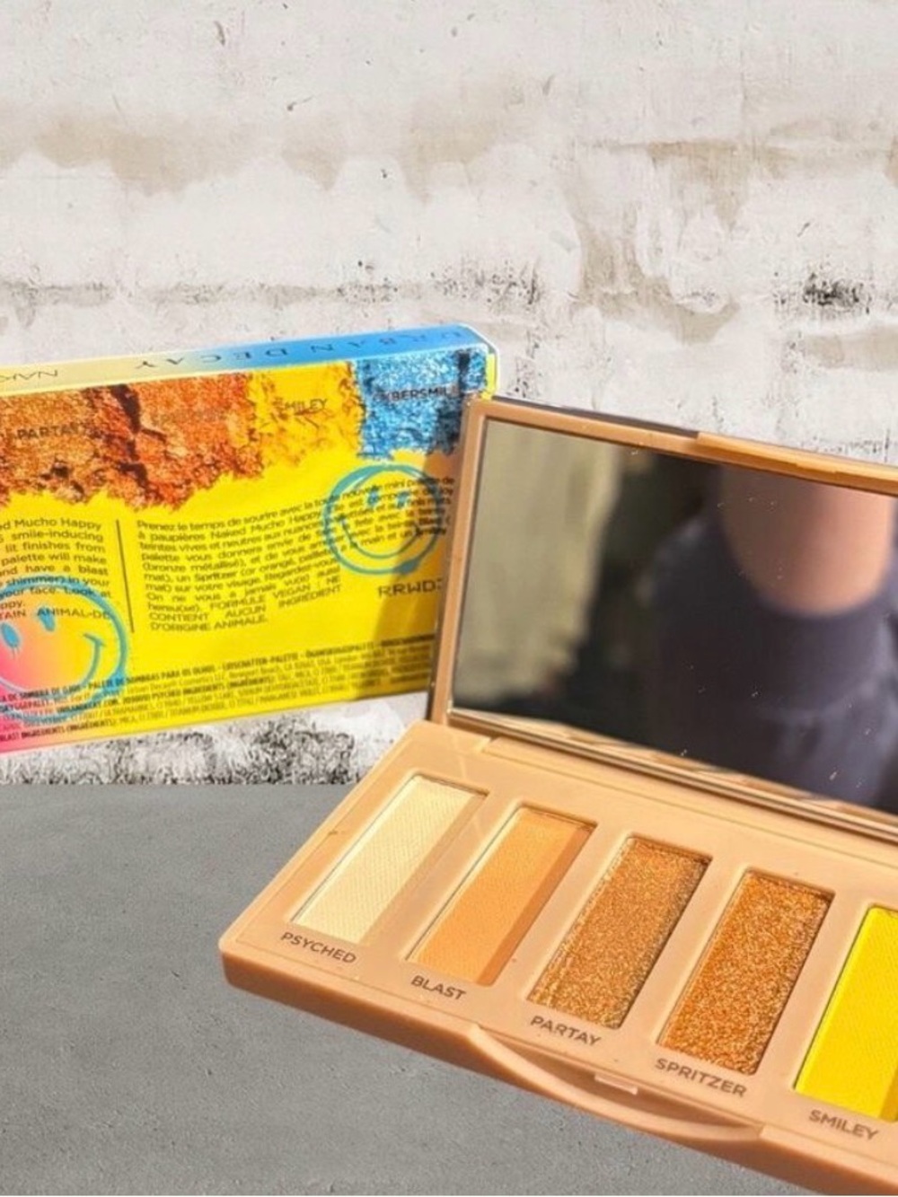 Urban Decay Palette X Smiley Collab - Picture 5 of 6